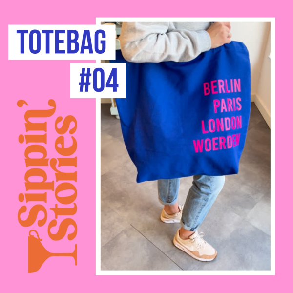 Sippin' Stories Totebag #04 Donker Blauw - Afbeelding 6