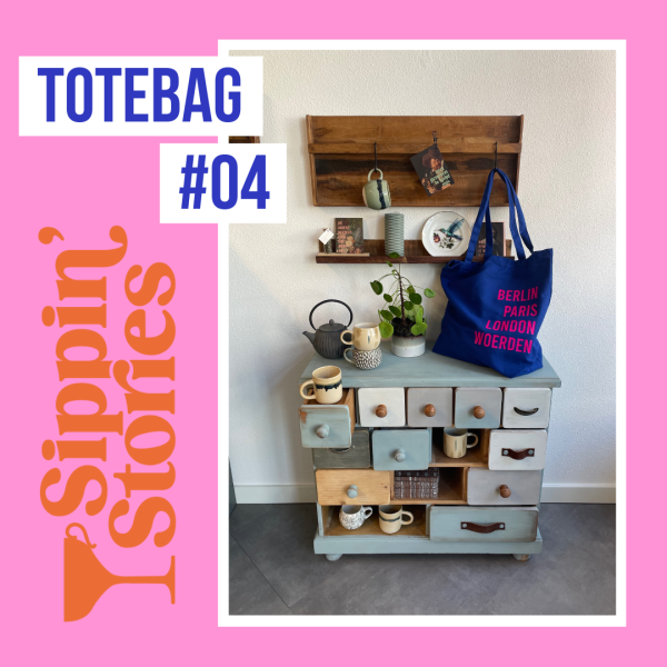 Sippin' Stories Totebag #04 Donker Blauw - Afbeelding 2